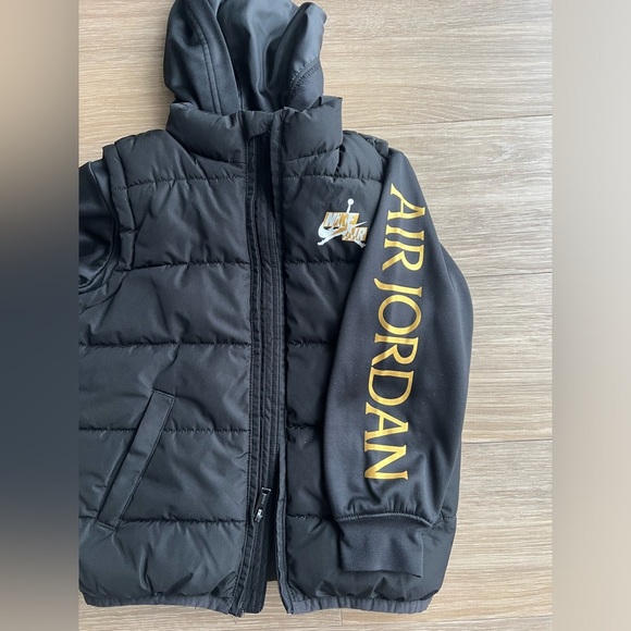 Jordan Other - Air Jordan Puffer Jacket Vest Hoodie Sleeved Puffer Youth Boys Black Size 6-7
